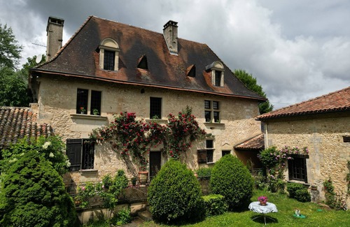 Champcevinel Maison | Gîte de charme en pleine nature