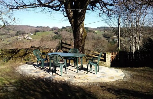 Saint-Cirgues-la-Loutre Villa | Gîte de France 6 personnes