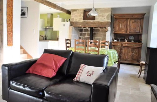 Marcillac-la-Croisille Villa | Gîte de France 6 personnes
