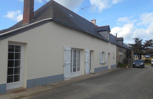 Saint-Augustin-des-Bois Maison | Gîte de la Haye in Saint Augustin des Bois, 20 km from Angers