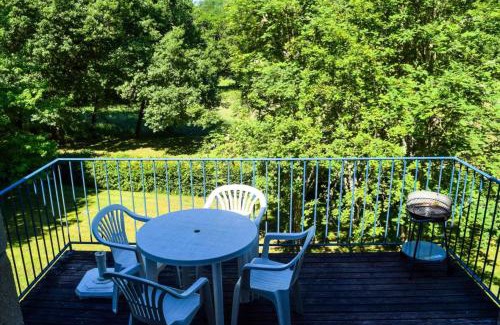 Champagnac-la-Noaille Appartement | Gîte de France à Champagnac-la-Noaille 3 épis - Gîte de France 4 personnes MAE-9044