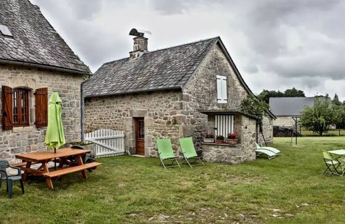 Saint-Martial de Gimel Villa | Gîte de France 5 personnes
