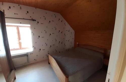 Lamaziere-Haute Appartement | Gîte de France à Lamazière-Haute 2 épis - Gîte de France 5 personnes MAE-9934
