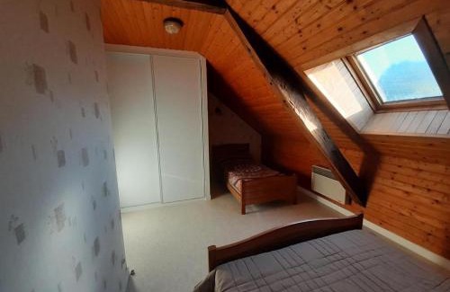 Lamaziere-Haute Appartement | Gîte de France à Lamazière-Haute 2 épis - Gîte de France 5 personnes MAE-9934