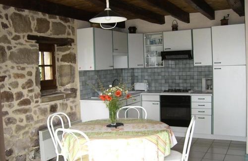 Puy-d'Arnac Appartement | Gîte de France à Puy-d'Arnac 3 épis - Gîte de France 4 personnes MAE-9864