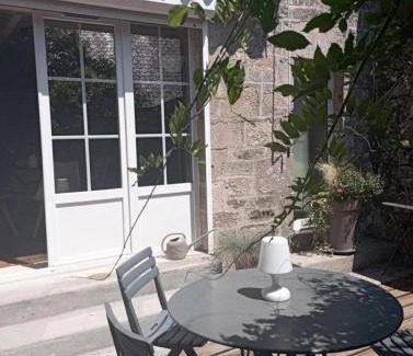 Saint-Yrieix-le-Dejalat Appartement | Gîte de France à Saint-Yrieix-le-Déjalat 3 épis - Gîte de France 4 personnes MAE-9234