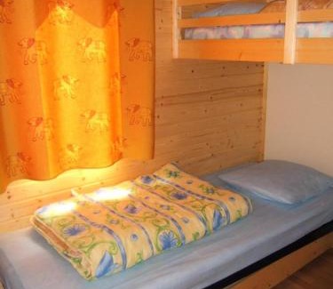 Laval-sur-Luzege Appartement | Gîte de France Chalet - Gîte de France 4 personnes MAE-6494