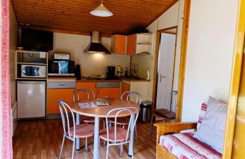 Laval-sur-Luzege Appartement | Gîte de France Chalet - Gîte de France 4 personnes MAE-6504
