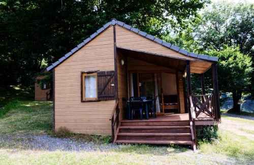 Laval-sur-Luzege Appartement | Gîte de France Chalet - Gîte de France 4 personnes MAE-6504