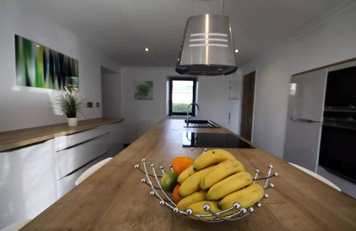 Saint-Cyr-la-Roche Villa | Gîte de France 8 personnes