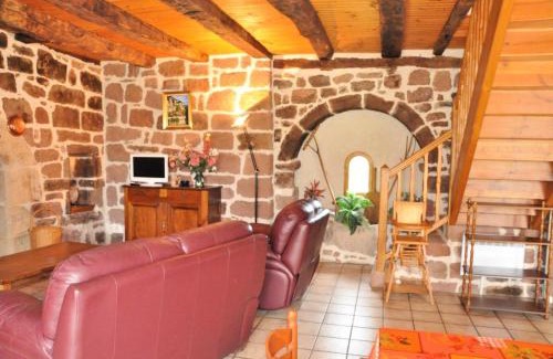 Louignac Appartement | Gîte de France La besse 2 épis - Gîte de France 6 personnes MAE-9144