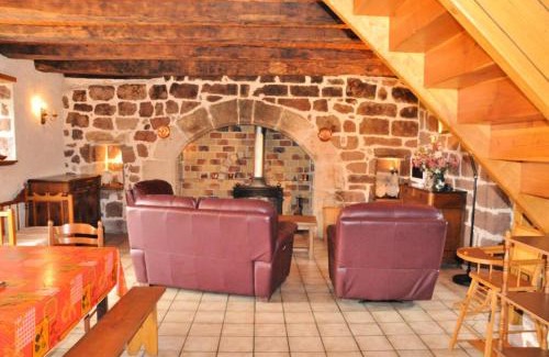 Louignac Appartement | Gîte de France La besse 2 épis - Gîte de France 6 personnes MAE-9144