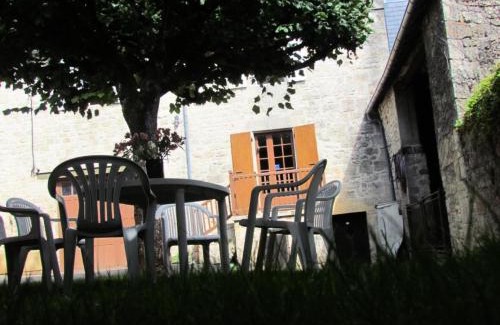 Saint-Robert Appartement | Gîte de France Le petit colibri 2 épis - Gîte de France 4 personnes MAE-9964