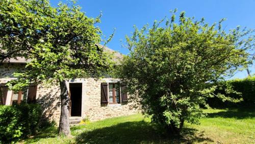 Latronche Appartement | Gîte de France Petit 2 épis - Gîte de France 4 personnes MAE-9634