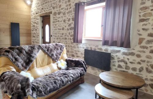 Dompierre-les-Ormes Maison | Gîte de Frouges