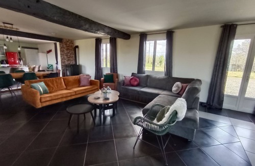 Montbray Maison | Gîte de Groupe 15 Pers Au Cœur de la Manche