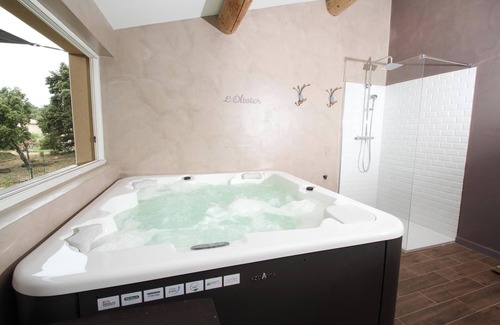 Grignan Maison | Gîte de L'olivier Drôme Provençale à Proximité du Château de Grignan
