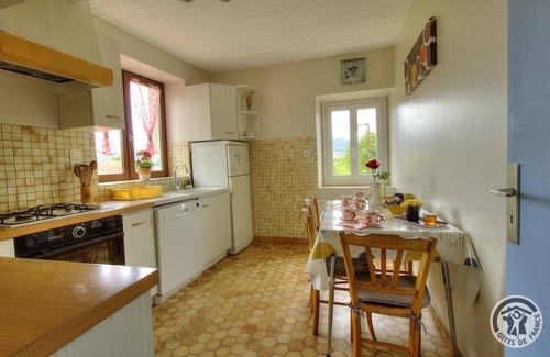 Bessenay Maison | Gîte de la Faneuse - BESSENAY