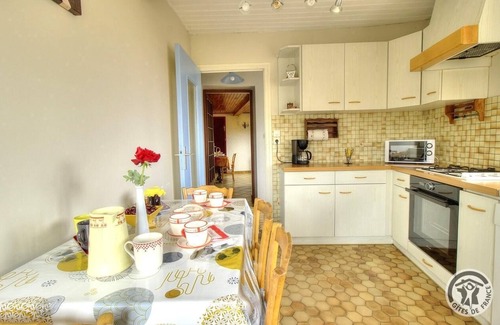 Bessenay Maison | Gîte de la Faneuse - BESSENAY