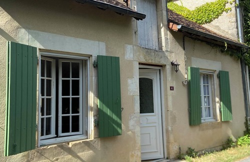 Journet Maison | Gîte de la gâtine. 2 à 4 personnes. Cadre d'exception. Animaux non autorisés.