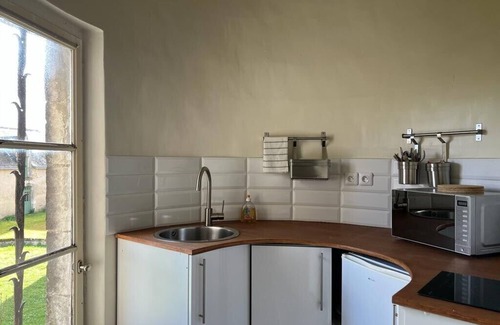 La Celle-Guenand Appartement | Gîte de la petite chouette, un studio romantique dans l'enceinte d'un château !