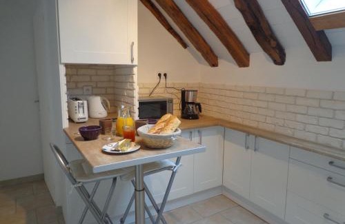 Les Riceys Appartement | Gîte de la petite Croix Blanche