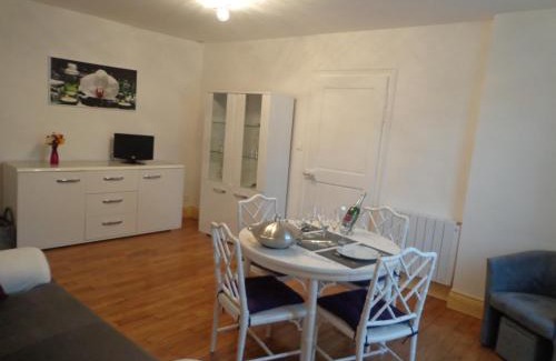 Les Riceys Appartement | Gîte de la petite Croix Blanche