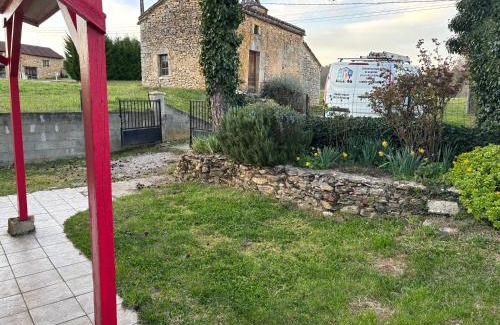 Les Junies Maison | Gîte de Raynal