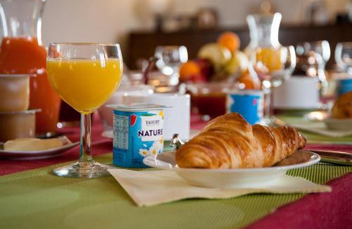 Cluny Appartement | Gîte des Charmilles/La Maison des Gardes
