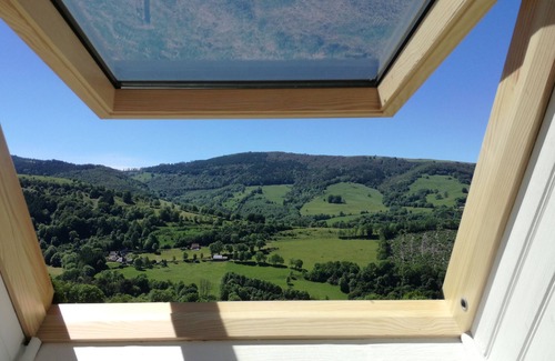Le Fau Maison | Gîte des Crêtes, M2 *** (proche Salers), plein sud, au calme, vue sur la vallée