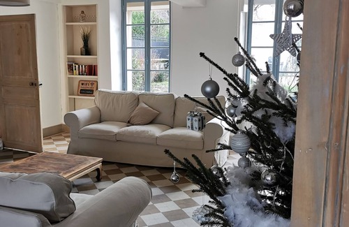 Beaumont Maison | Gîte des frangines, grande maison de campagne chaleureuse.