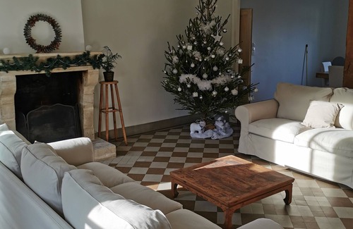 Beaumont Maison | Gîte des frangines, grande maison de campagne chaleureuse.