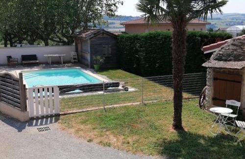 Saint-Germain-Nuelles Maison | Gîte des Pierres Dorées