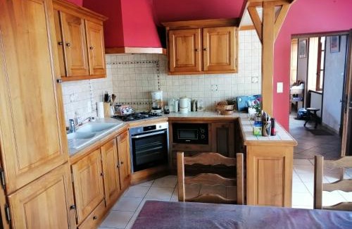 Saint-Germain-Nuelles Maison | Gîte des Pierres Dorées
