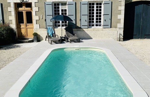 Chives Cottage | Gîte des Ruches, Peaceful & Homely 1 bedroom Gîte with pool