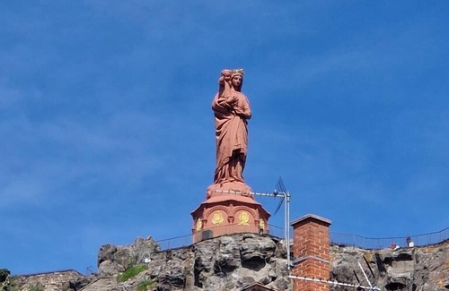Le Puy-en-Velay Appartement | Gîte Des Tables - Cathédrale, Cœur Historique, Fibre, Vue