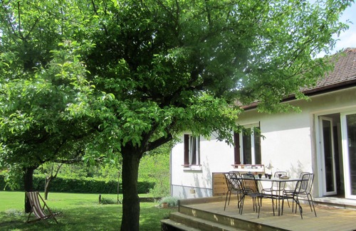 Doucier Maison | Gîte des trois Lacs - Cascade du Hérisson - Lac de Chalain - Jura
