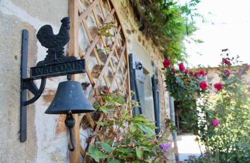 Ayat-sur-Sioule Maison | Gîte des vergnioux
