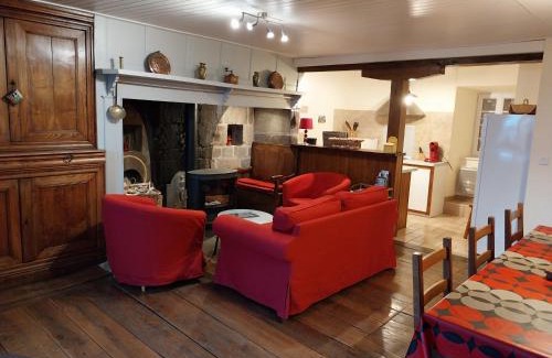 Sainte-Eulalie Maison | Gîte du Bosquet Pays de Salers Cantal