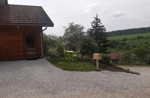 Seuzey Maison | Gîte du Chalet - Le studio en pleine nature
