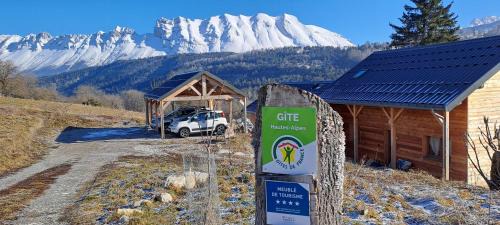 Agnieres-en-Devoluy Chalet De Ski | Gîte du Faraud