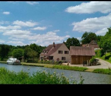 Chevroches Maison | Gîte du Flotteur