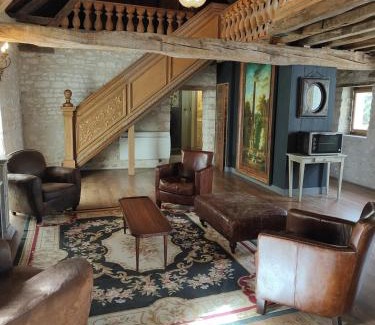 Escolives-Sainte-Camille Maison | Gîte du Colombier du Saulce