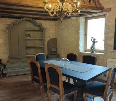 Escolives-Sainte-Camille Maison | Gîte du Colombier du Saulce