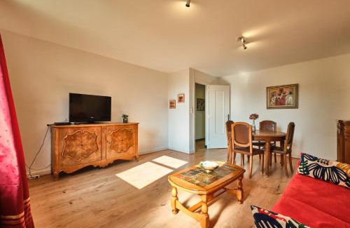 Saint-Geoire-en-Valdaine Appartement | Gîte du Château St Geoire Véronique