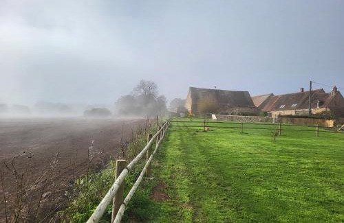Vesdun Maison | Gîte du grès rose cœur de France