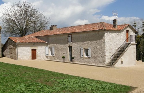 Saint-Martin-l'Ars Maison | Gîte du Pont de Maillé