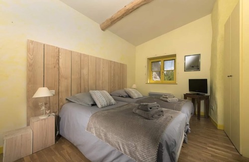 Proulieu Maison | Gîte du Roy d'Amont proche ViaRhôna