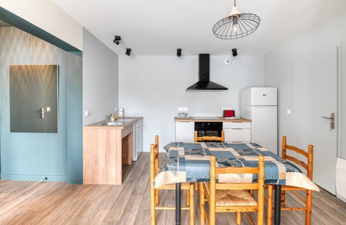 Montreuil-Bellay Appartement | Gîte du Thouet - Appt avec piscine partagée
