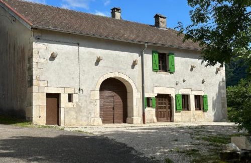 Menetrux-en-Joux Maison | Gîte du Val